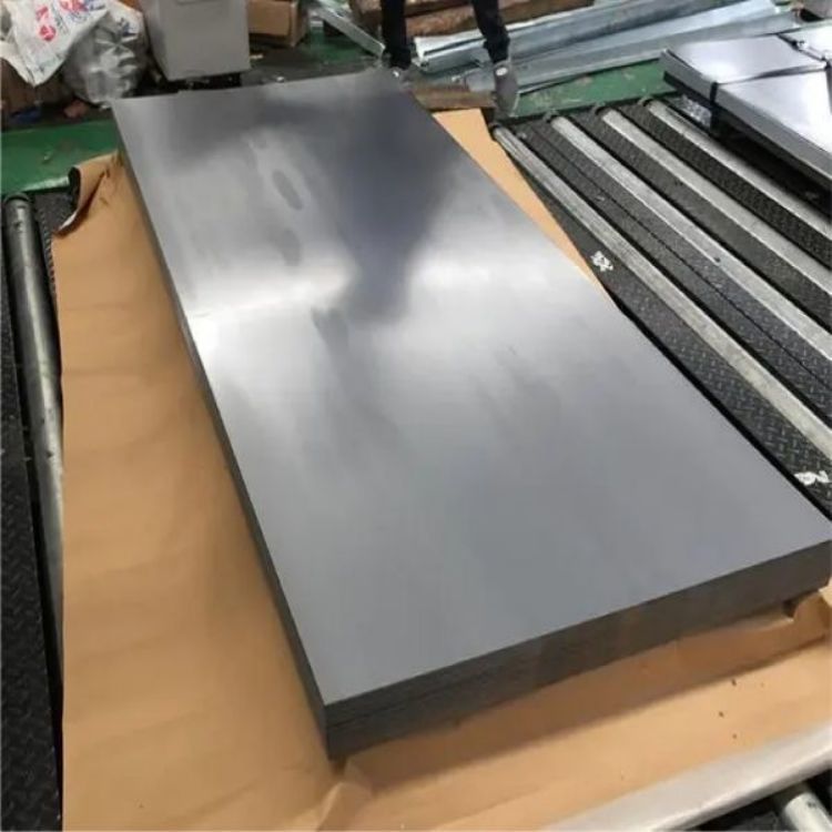 Carbon steel plate prepared for structural fabrication